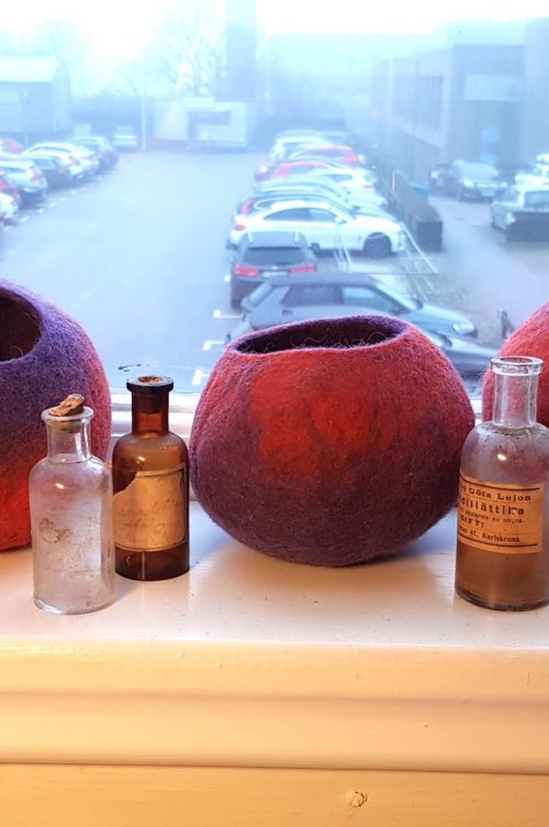 Felted pots/vases lavendel/orange