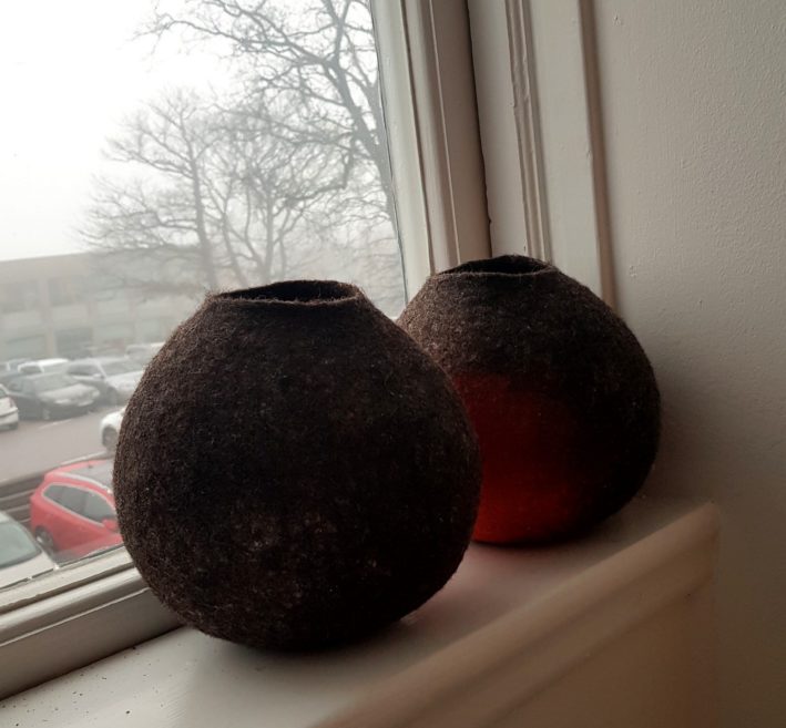 Felted pots/bowls, orange/natural black - Image 3