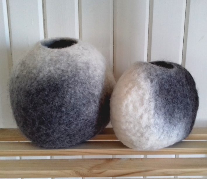 Felted Vases Grey/White