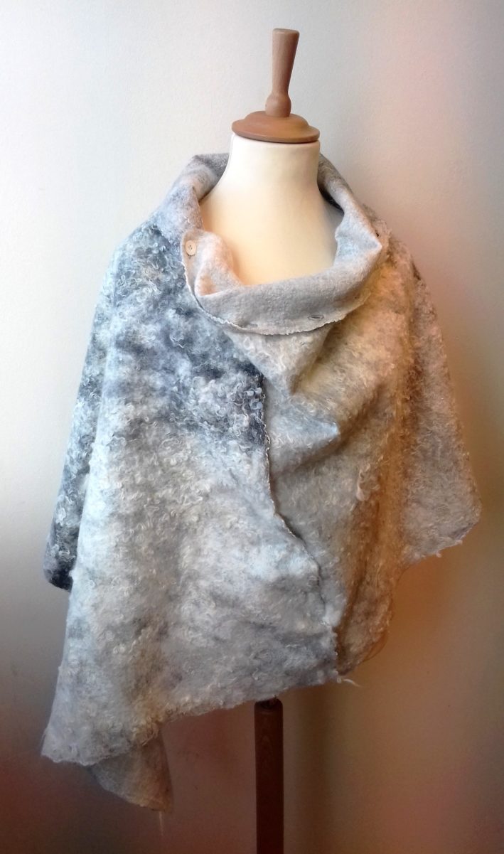 Nunofelted poncho - Image 11