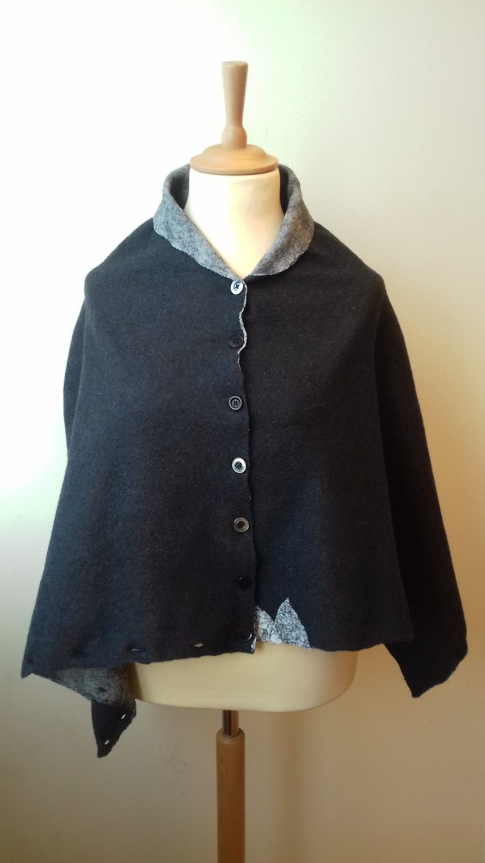 Nunofelted poncho - Image 2