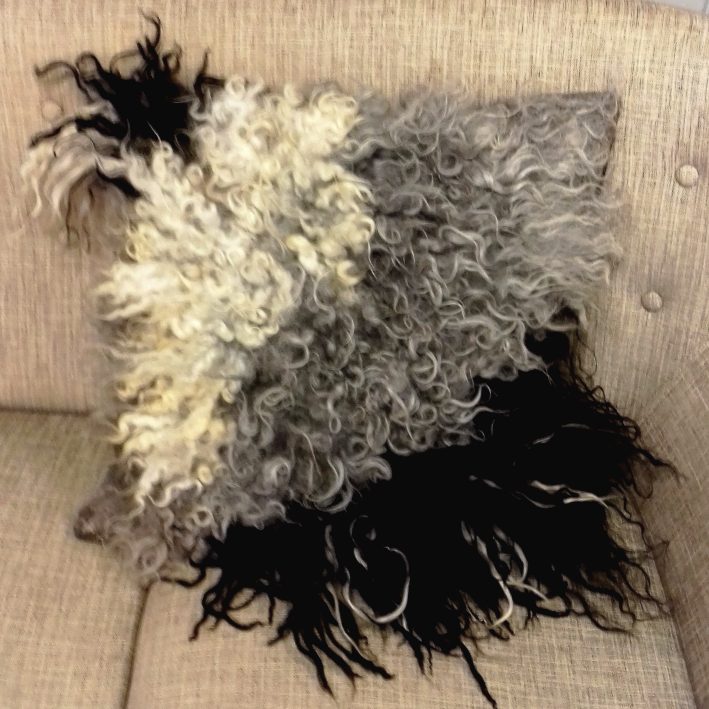 Handmade "vegetarian sheepskin" pillowcase - Image 6