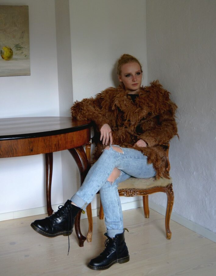 Fur coat felted "Vegetarian Fur" - Image 2