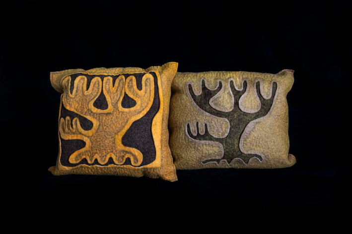 Handmade felted pillowcase - Image 2
