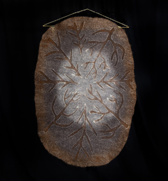 Felted wall hanging/table dekoration - Image 2